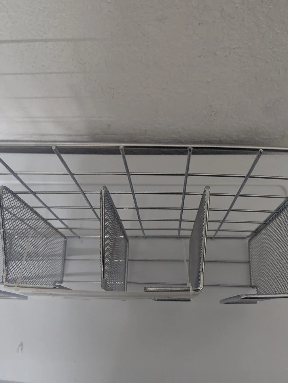 Silver Mesh Wrap Organizer Rack
